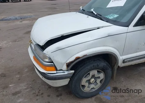 2000 Chevrolet Blazer Lt z USA, uszkodzony, nr VIN 1GNDT13WXY2308718